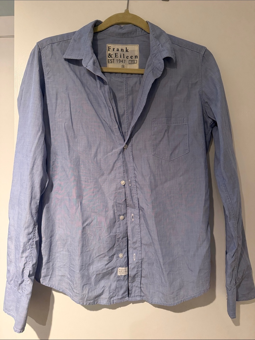 Frank & Eileen Light Blue Button-Down Shirt